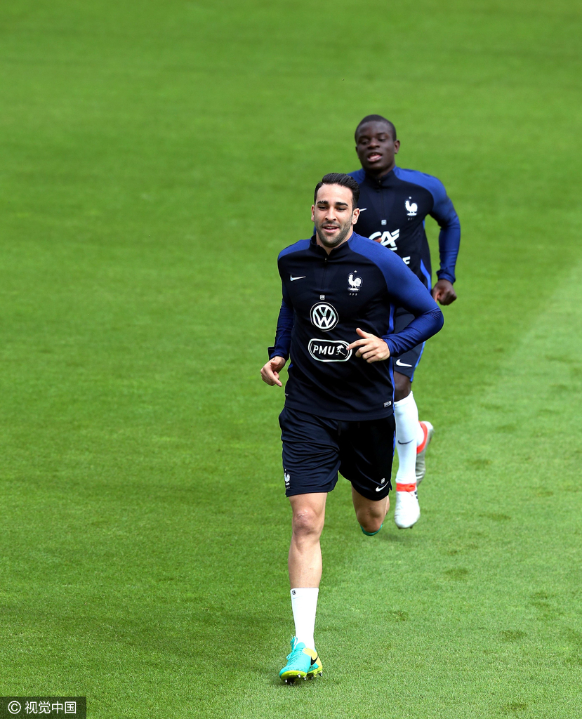 米兰-包含中国羽毛球队碾压法国羽毛球队,陶菲克完成帽子戏法的词条