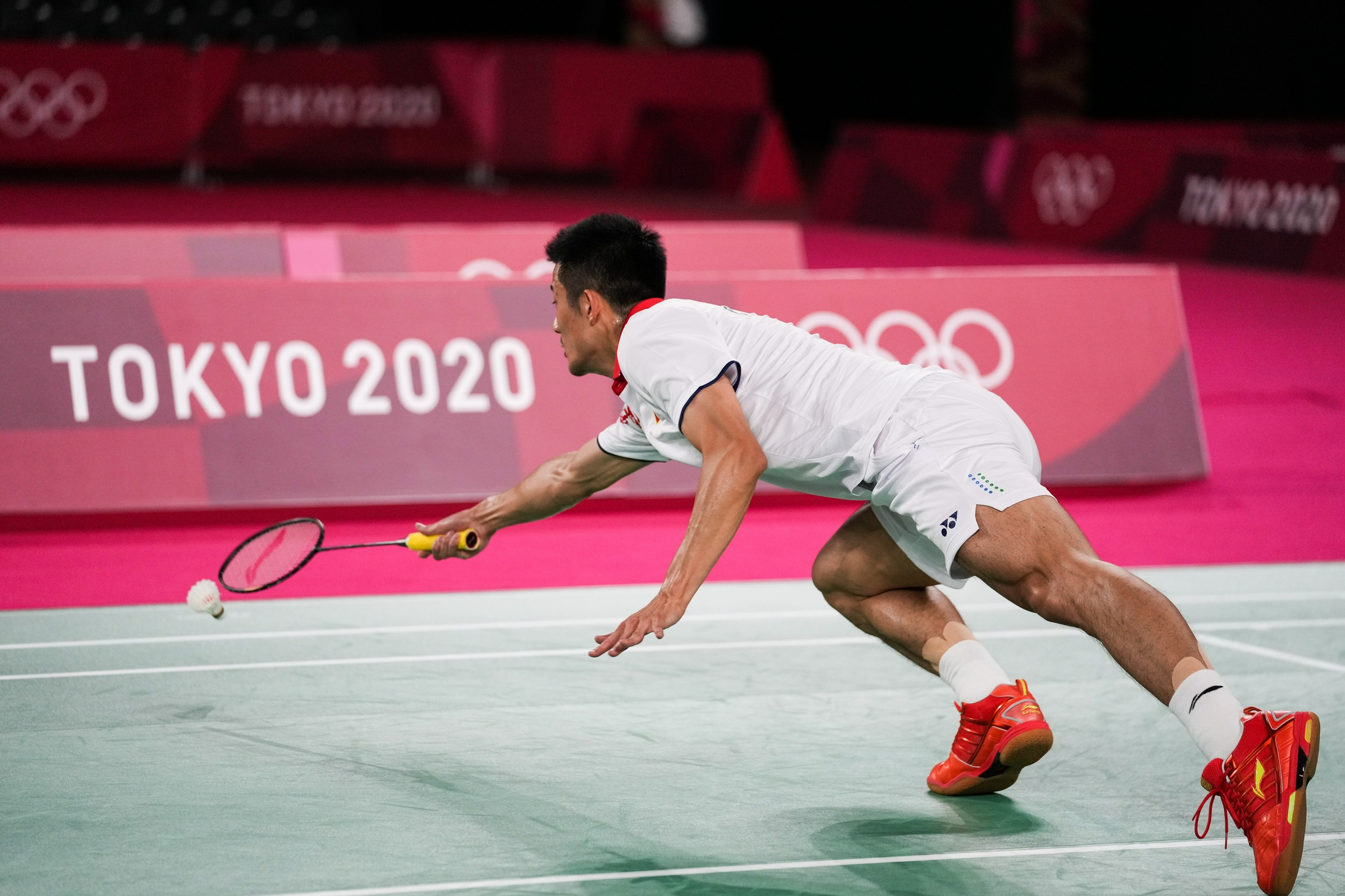 日本羽毛球队险胜丹麦羽毛球队，谌龙送出助攻的简单介绍