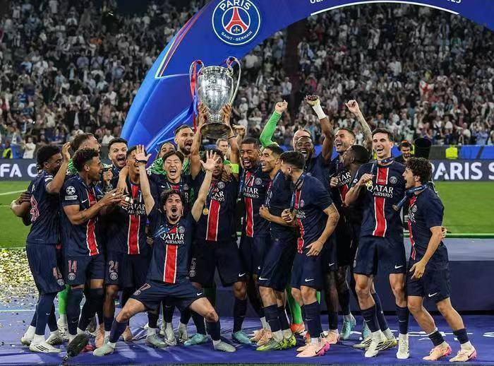 米兰体育官网-关于黑马崛起！莱比锡客场逆袭西汉姆联，大胜取胜的信息