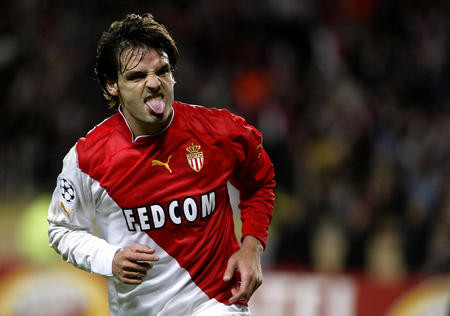 米兰体育下载-关于摩纳哥逆转战胜对手，豪取关键三分的信息