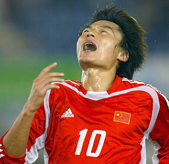 米兰体育官网-美国足坛风云：女子国家队热身赛领先