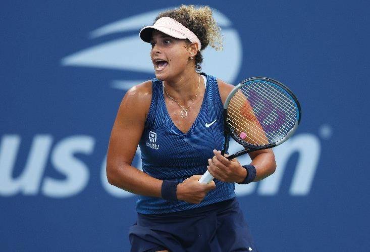 卡塔尔女子拳击选手完胜对手，登上领奖台的简单介绍