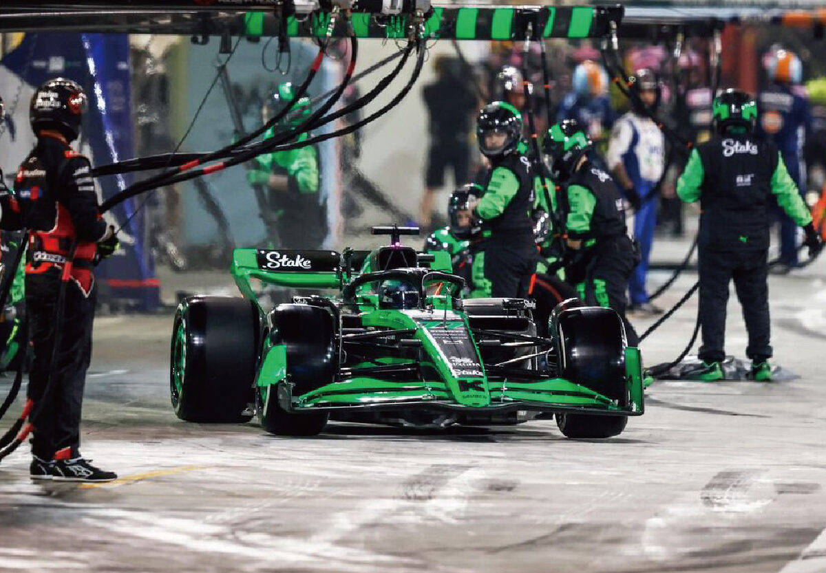 迈凯伦碾压索伯车队，周冠宇点燃赛场的简单介绍